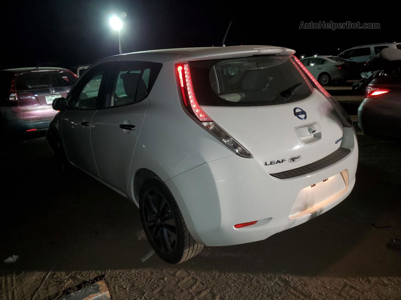 2015 Nissan Leaf S White vin: 1N4AZ0CP2FC328424