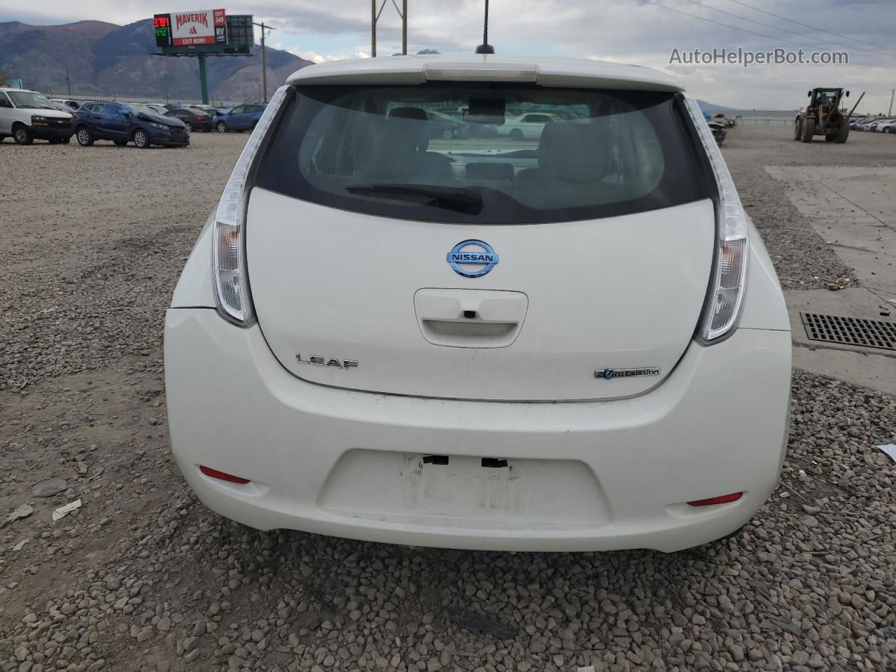 2015 Nissan Leaf S Белый vin: 1N4AZ0CP3FC318730