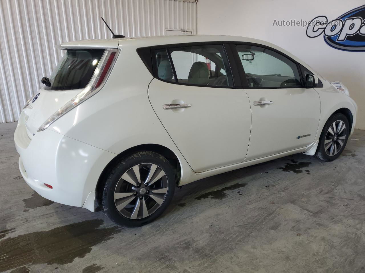 2015 Nissan Leaf S White vin: 1N4AZ0CP3FC322163