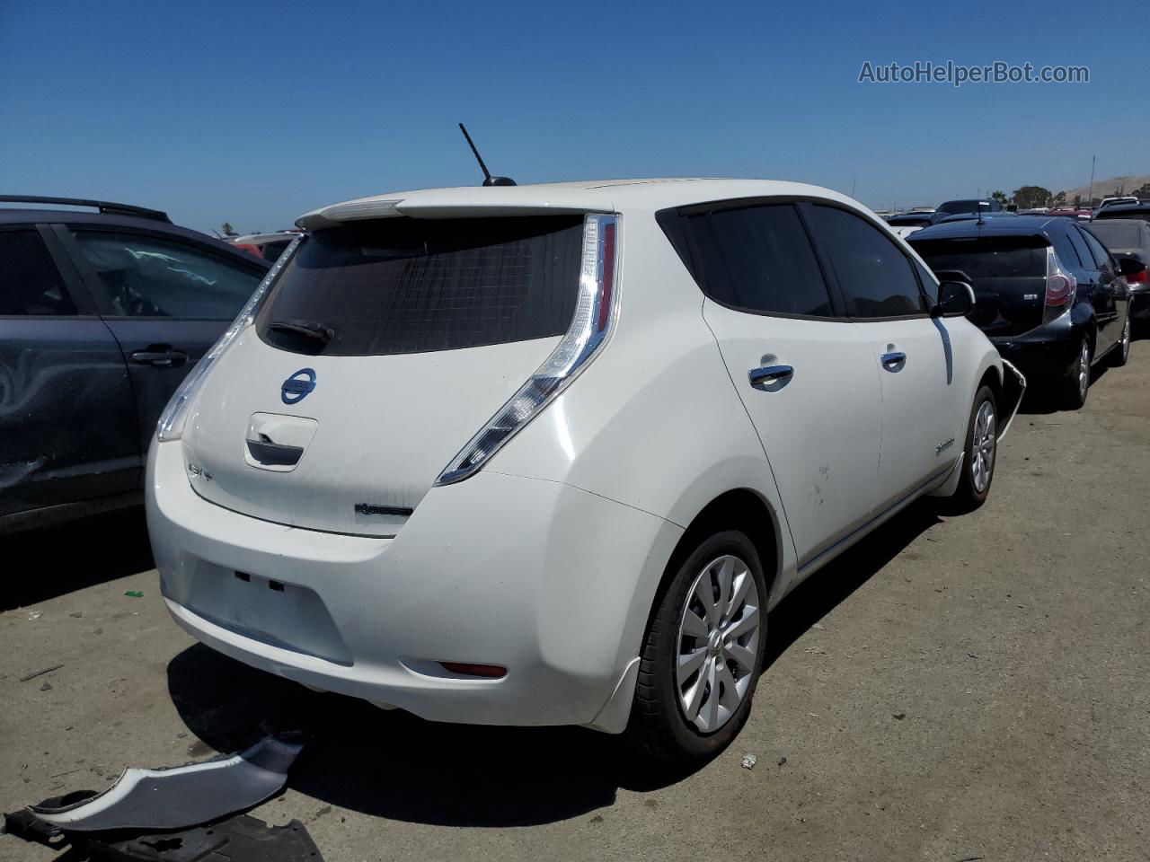 2015 Nissan Leaf S White vin: 1N4AZ0CP5FC302724