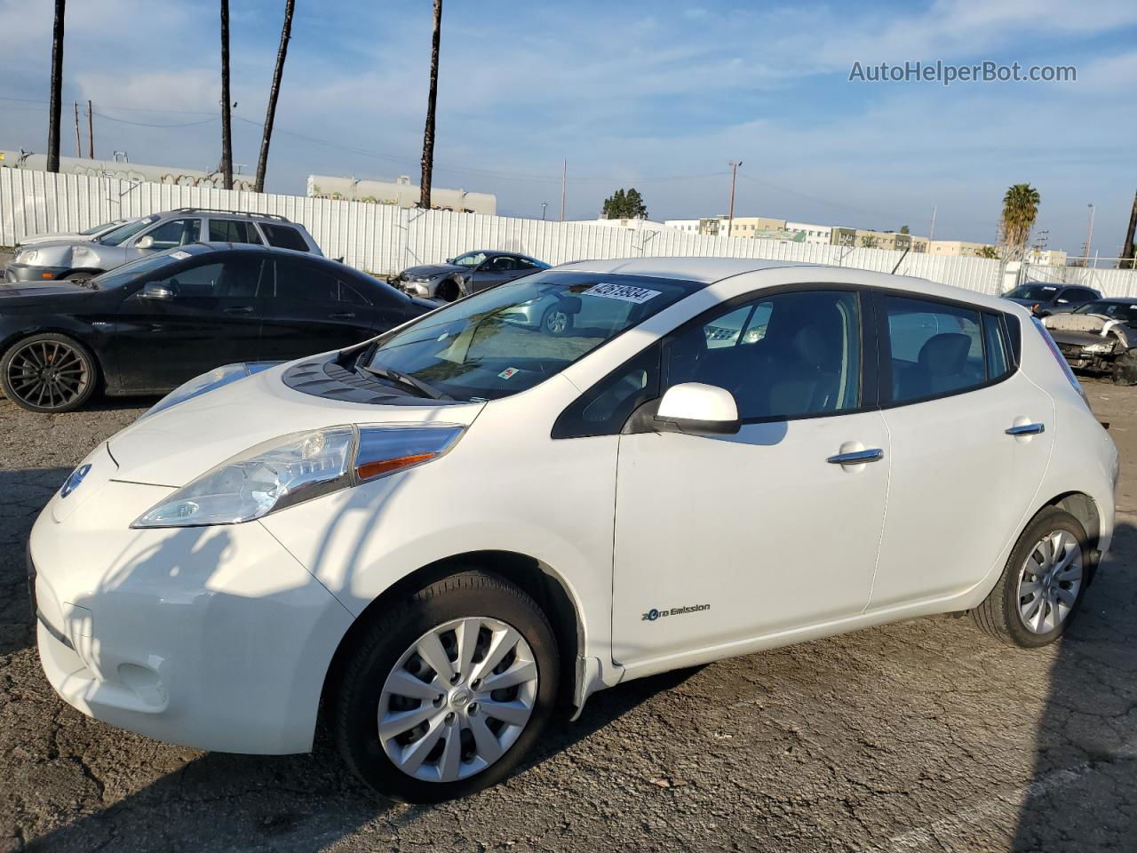 2015 Nissan Leaf S Белый vin: 1N4AZ0CP5FC308488