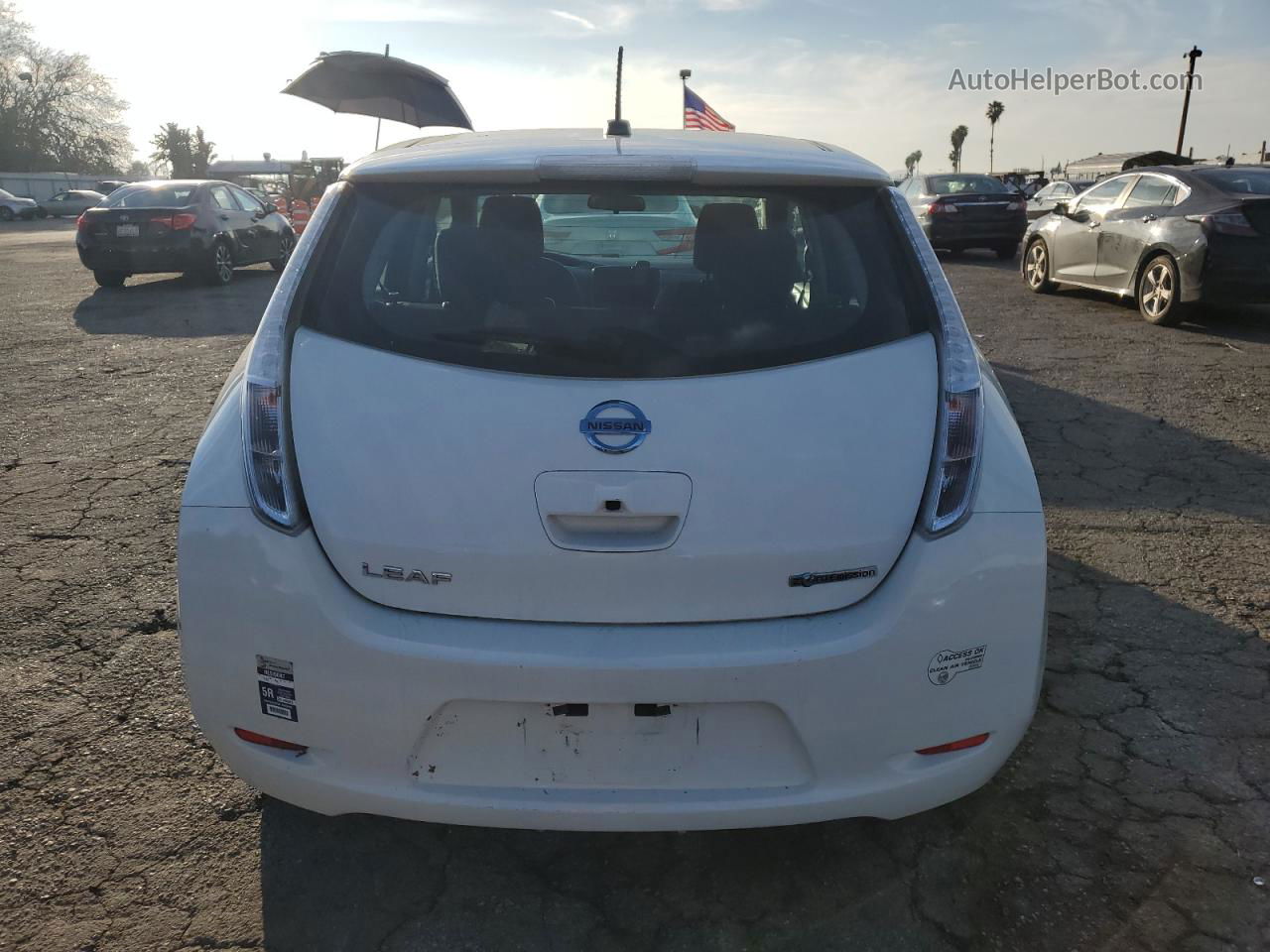 2015 Nissan Leaf S Белый vin: 1N4AZ0CP5FC308488