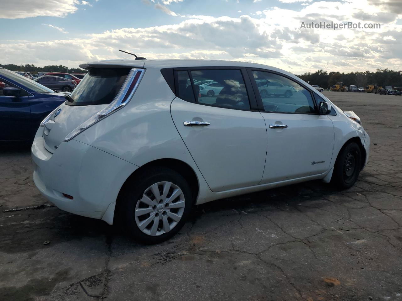 2015 Nissan Leaf S White vin: 1N4AZ0CP9FC326217