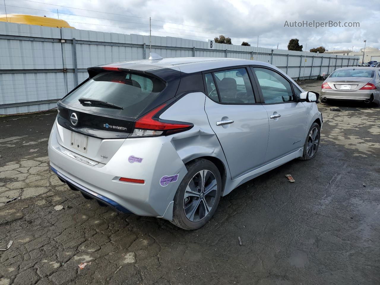 2019 Nissan Leaf S Серебряный vin: 1N4AZ1CP1KC306625