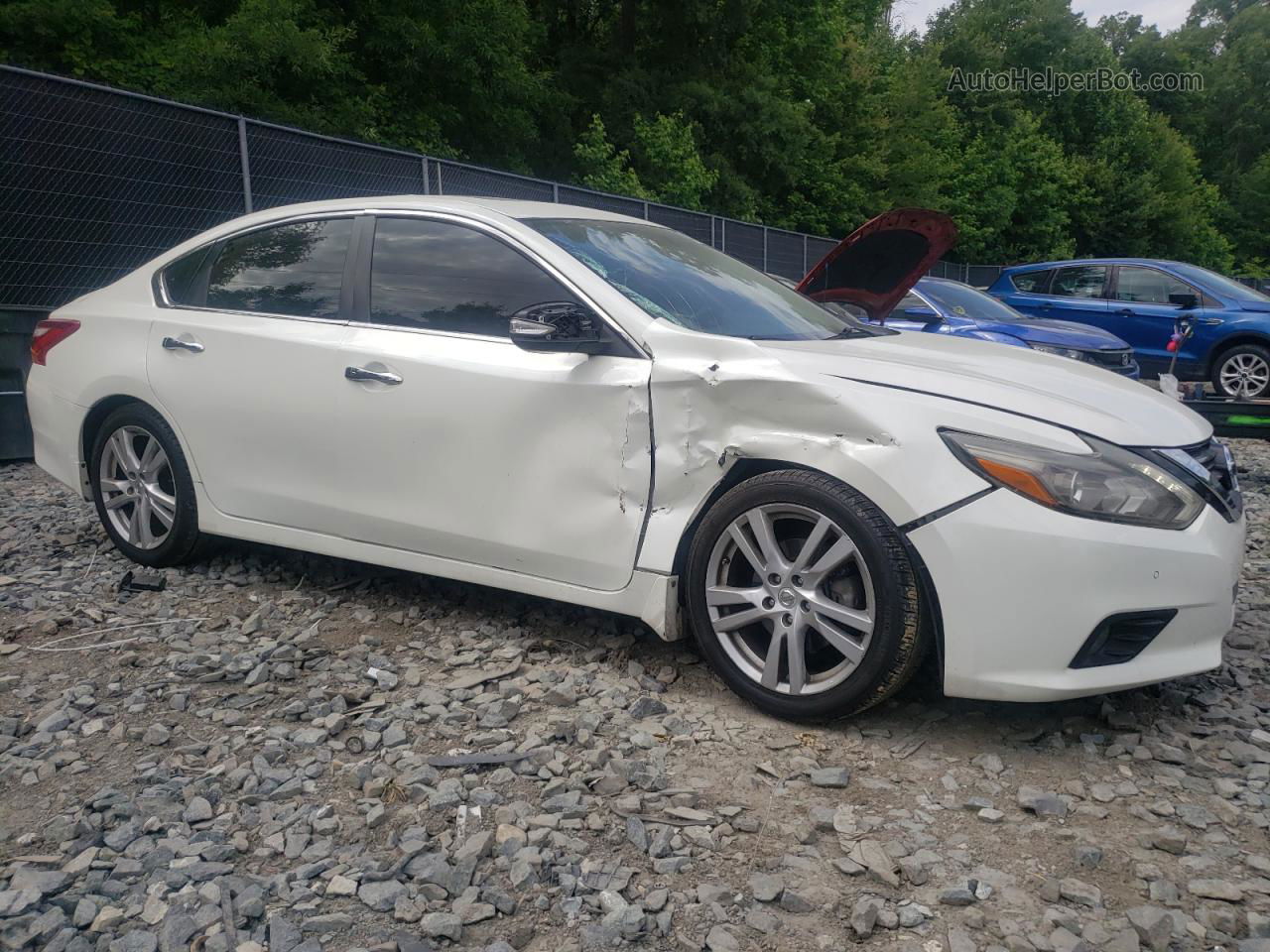 2017 Nissan Altima 3.5sl White vin: 1N4BL3AP2HC495959