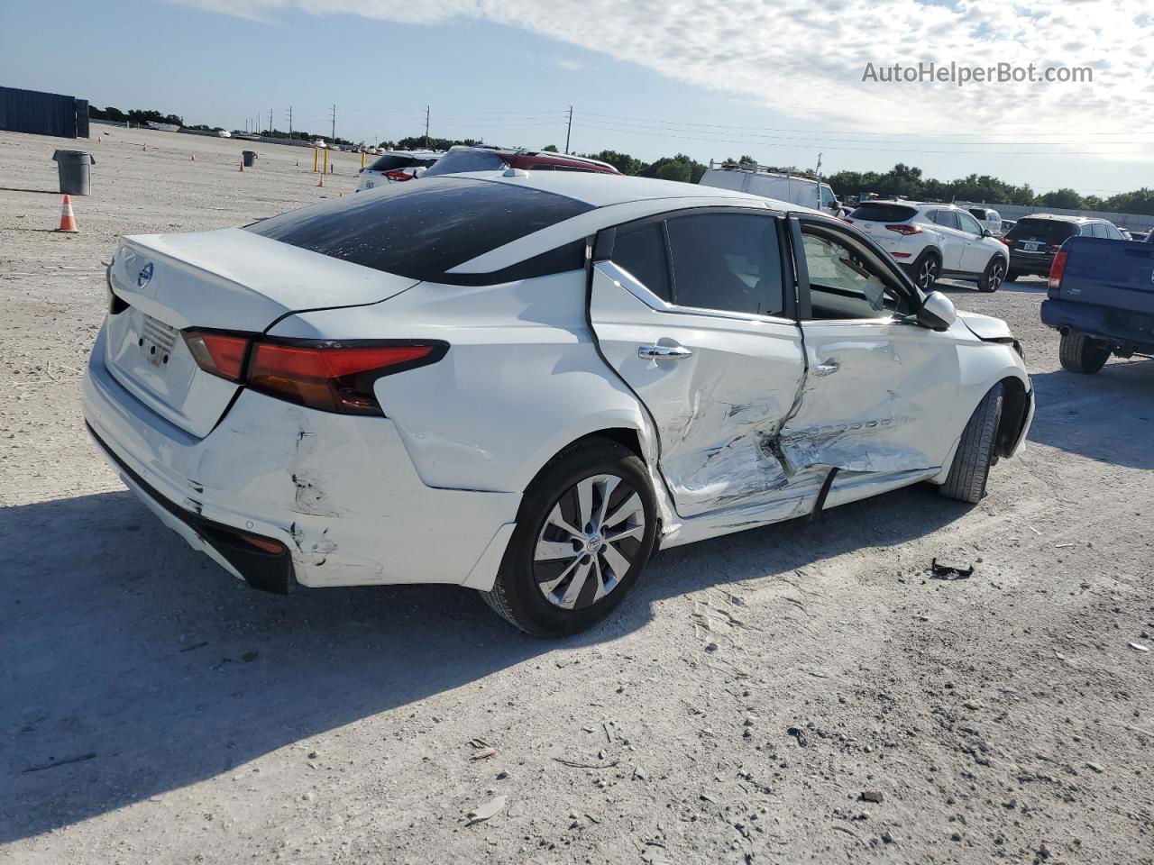 2020 Nissan Altima S White vin: 1N4BL4BV6LC278183