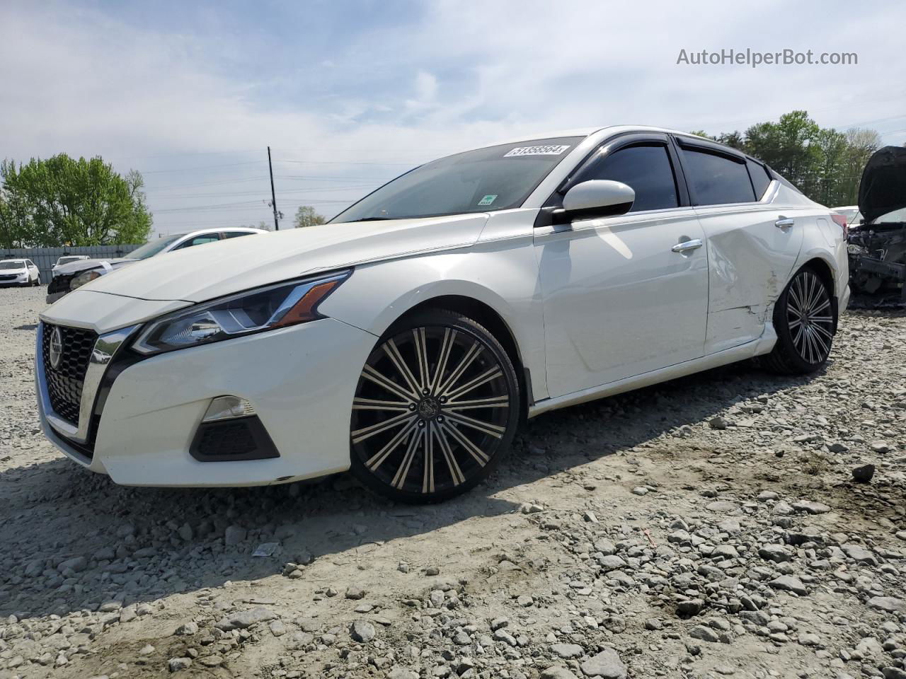 カナコレ バルセロナよりスニーカーシーンを牽引する 24Kilates との