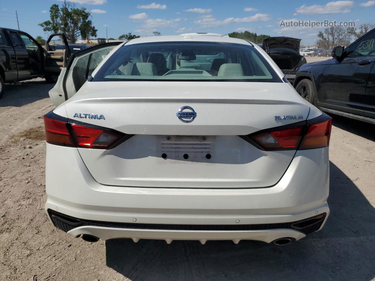 2020 Nissan Altima Platinum White vin: 1N4BL4FVXLC232074