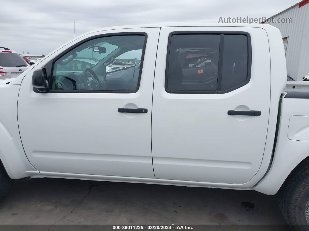 2016 Nissan Frontier Desert Runner White vin: 1N6AD0ER2GN768136