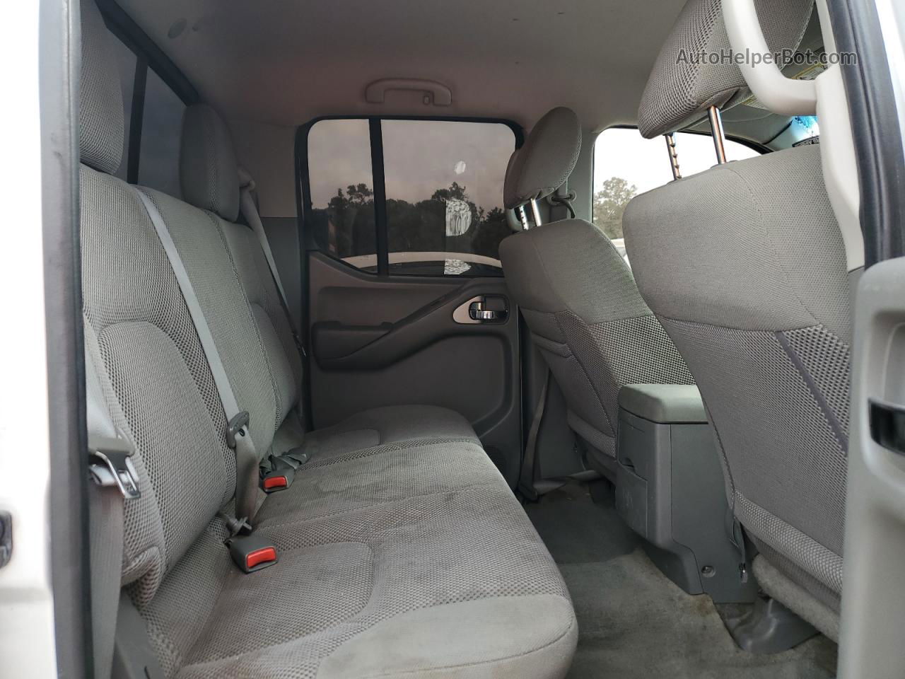 2016 Nissan Frontier S Серебряный vin: 1N6AD0ER9GN749728