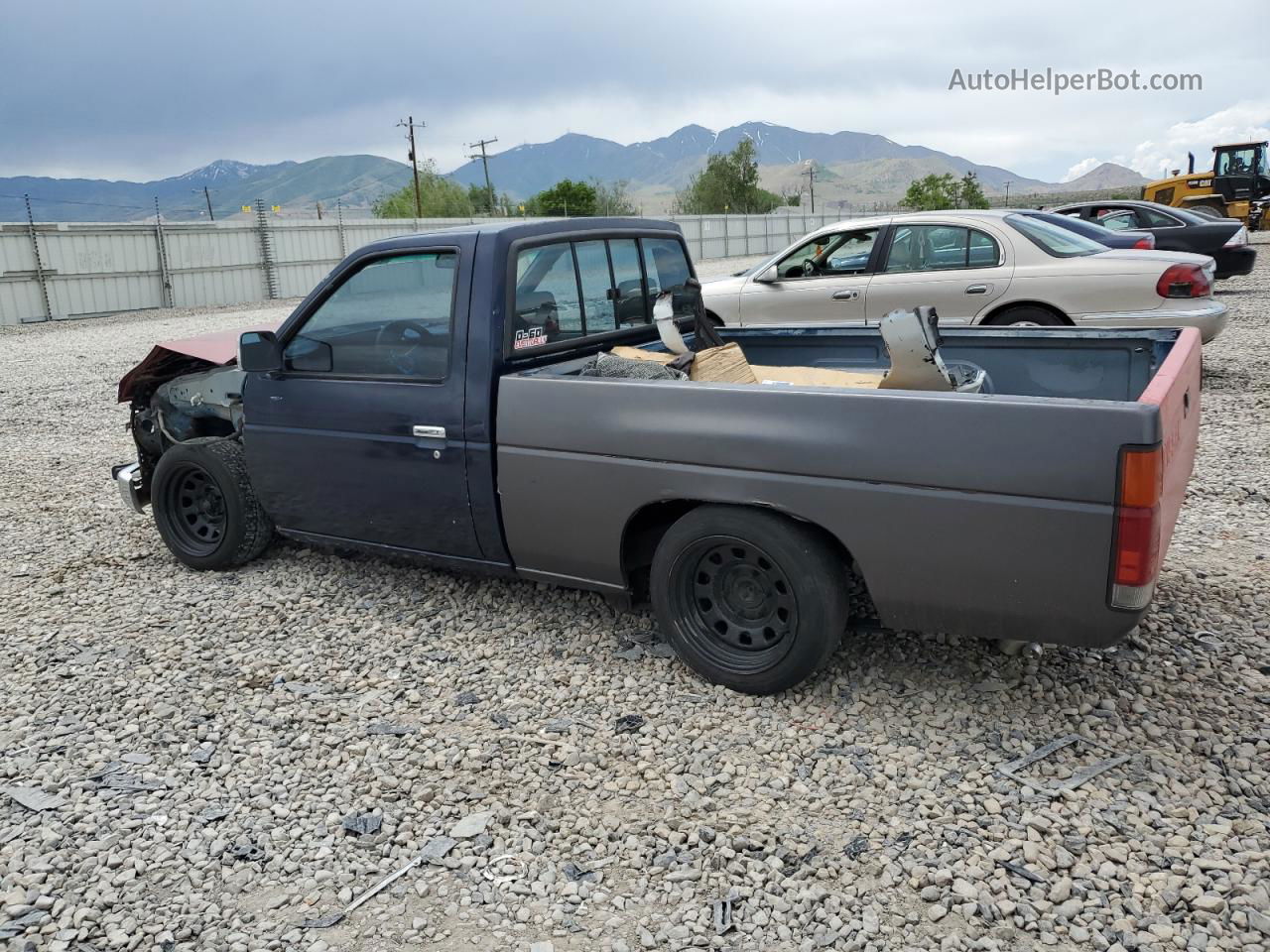 1991 Nissan Truck Short Wheelbase Two Tone vin: 1N6SD11S4MC323231