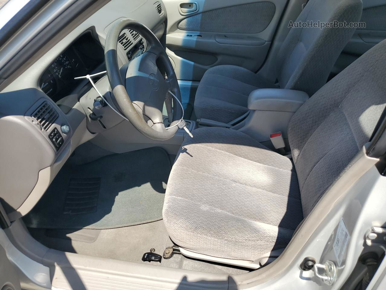 2002 Toyota Corolla Ce Silver vin: 1NXBR12E82Z566475