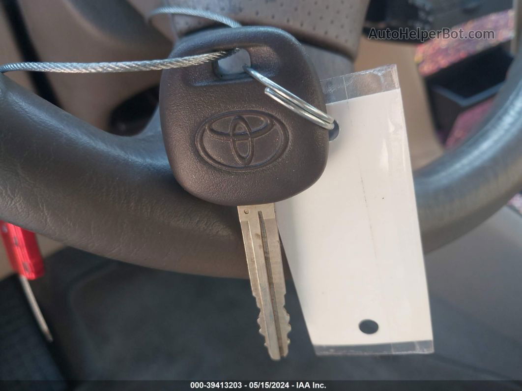 2005 Toyota Corolla Ce White vin: 1NXBR32E05Z500888