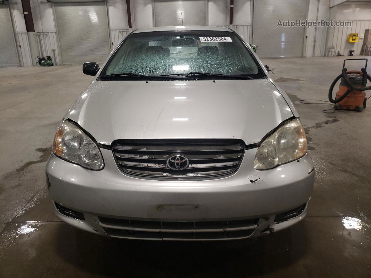 2004 Toyota Corolla Ce Silver vin: 1NXBR32E24Z220128