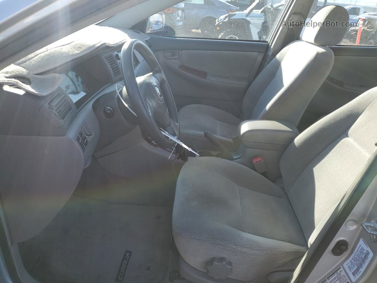 2004 Toyota Corolla Ce Silver vin: 1NXBR32E34Z305818