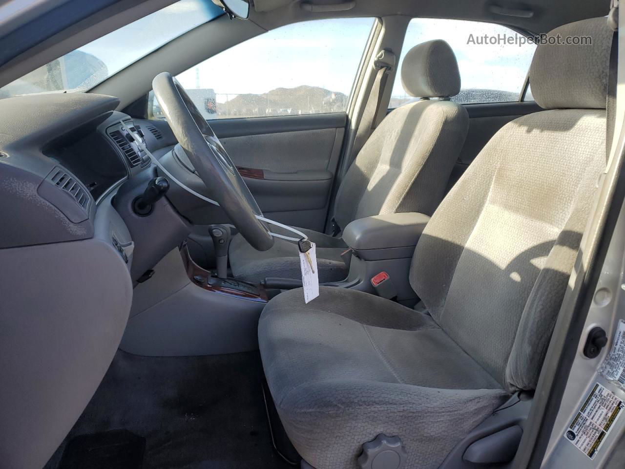 2004 Toyota Corolla Ce Silver vin: 1NXBR32E44Z290830