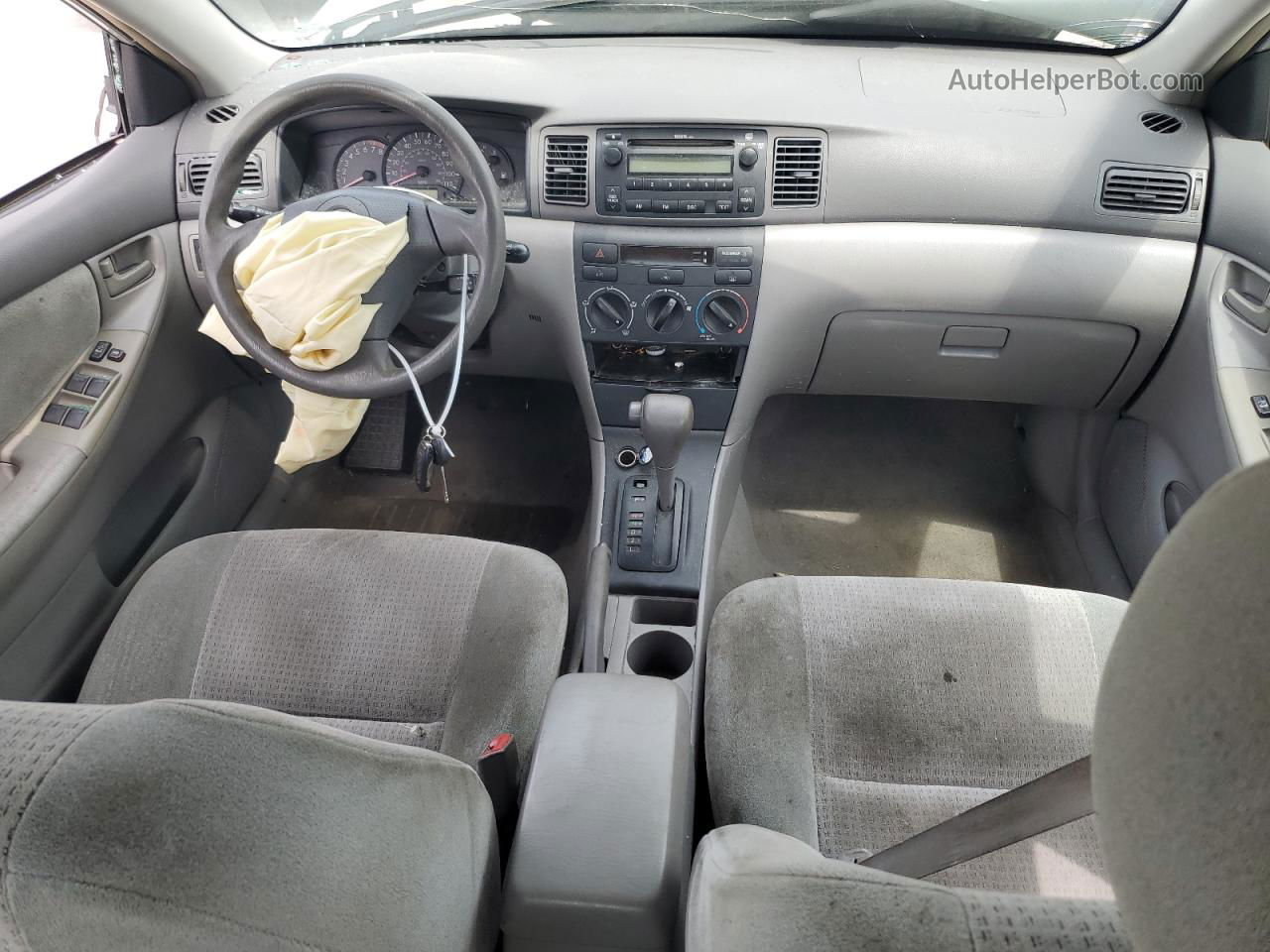 2008 Toyota Corolla Ce Silver vin: 1NXBR32E88Z045759