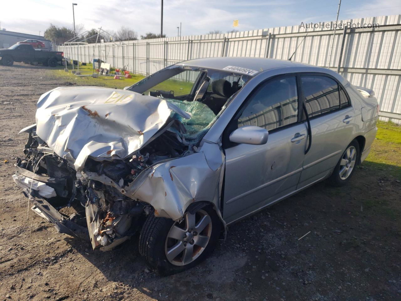 2004 Toyota Corolla Ce Silver vin: 1NXBR32EX4Z286331