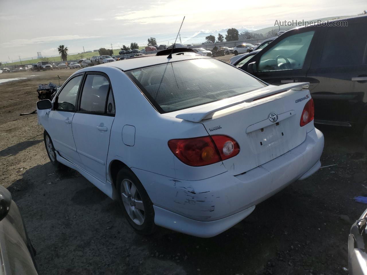 2004 Toyota Corolla Ce White vin: 1NXBR32EX4Z310191