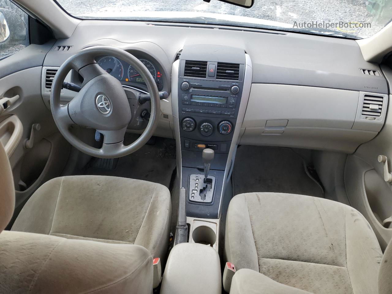 2010 Toyota Corolla Base Белый vin: 1NXBU4EE0AZ260686