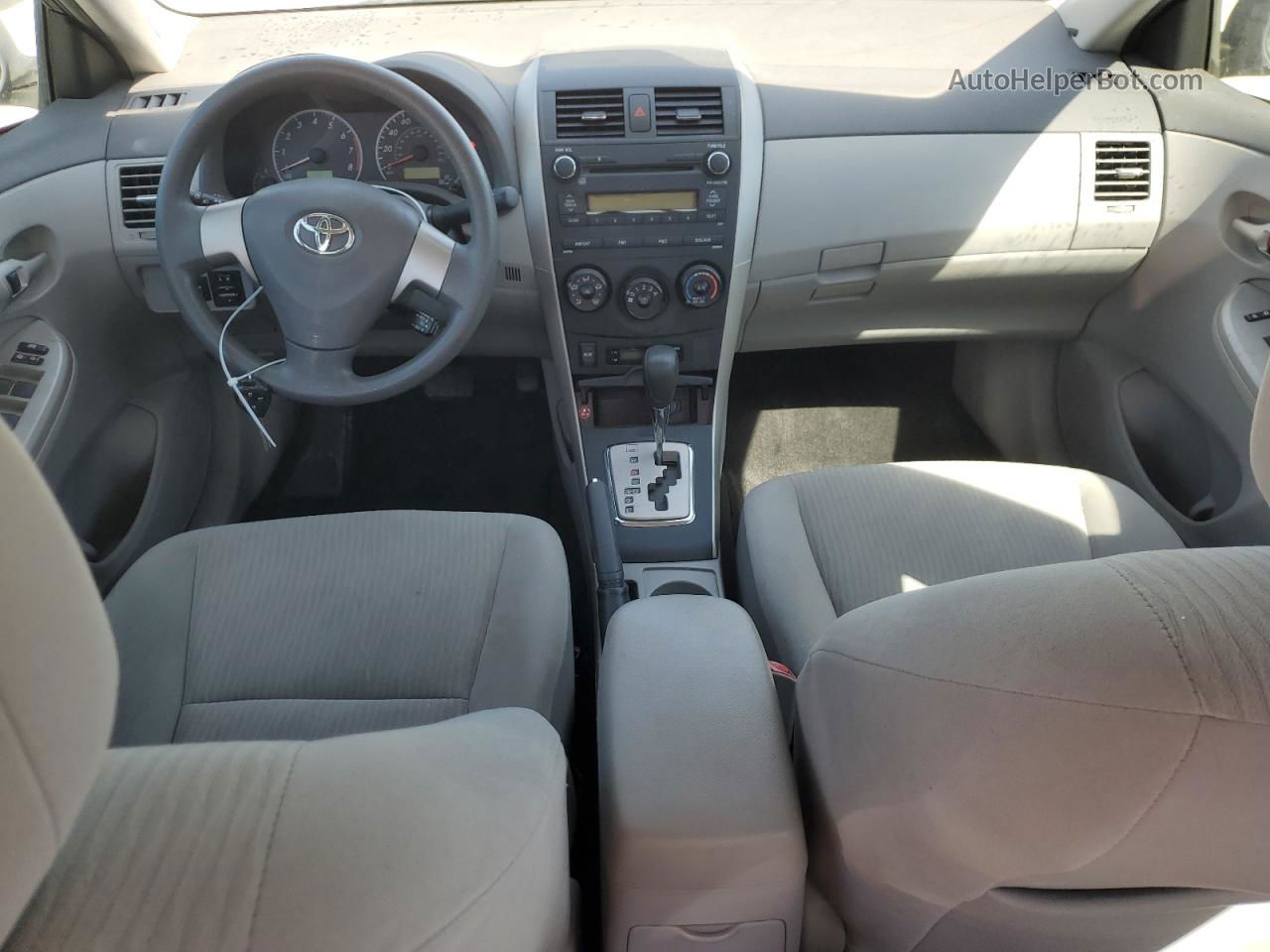 2010 Toyota Corolla Base Серый vin: 1NXBU4EE0AZ264043