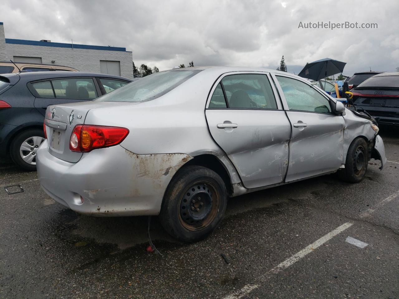 2010 Toyota Corolla Base Серебряный vin: 1NXBU4EE0AZ328954