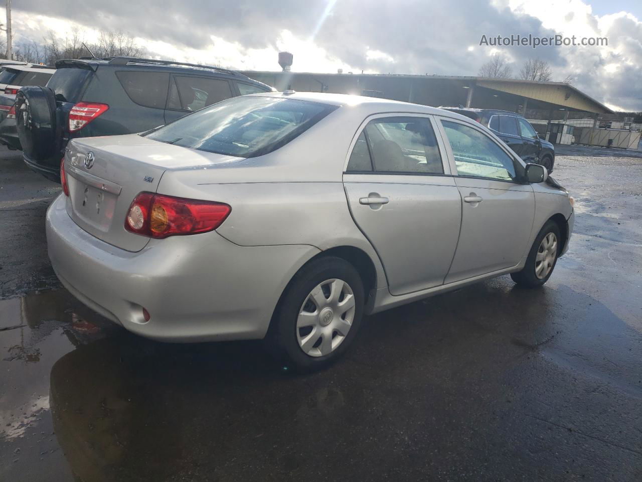 2010 Toyota Corolla Base Silver vin: 1NXBU4EE1AZ194004