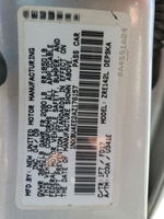 2010 Toyota Corolla Base Серебряный vin: 1NXBU4EE2AZ176157