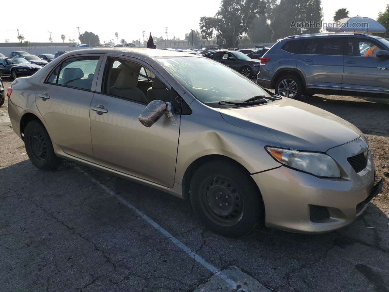 2010 Toyota Corolla Base Золотой vin: 1NXBU4EE3AZ313588