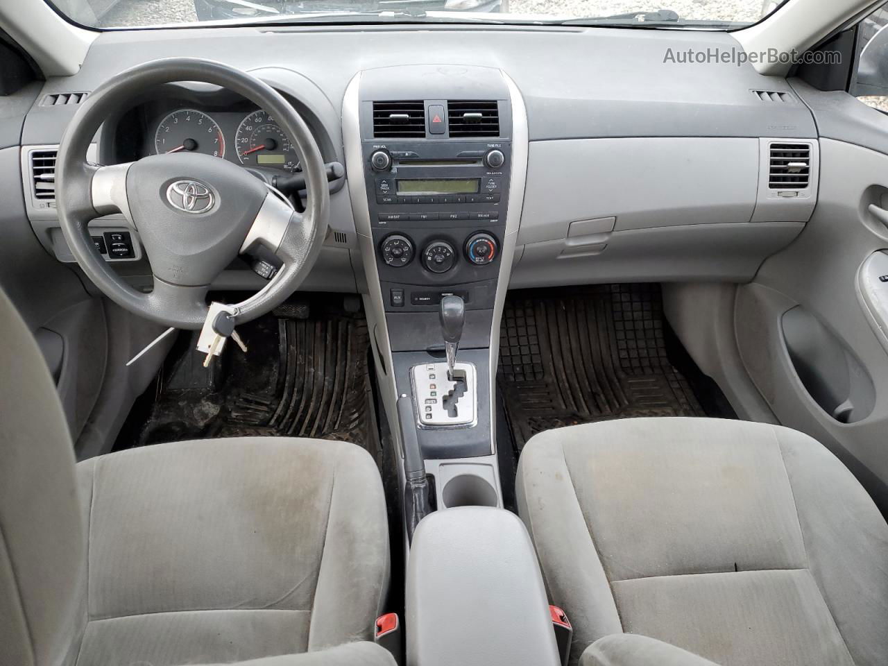 2010 Toyota Corolla Base Белый vin: 1NXBU4EE4AZ198337