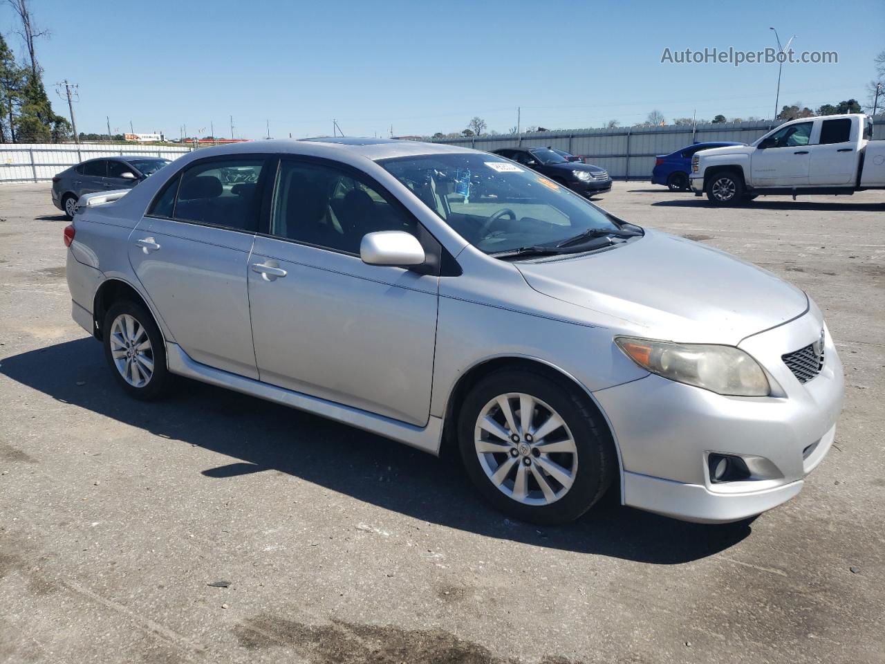 2010 Toyota Corolla Base Серебряный vin: 1NXBU4EEXAZ305620