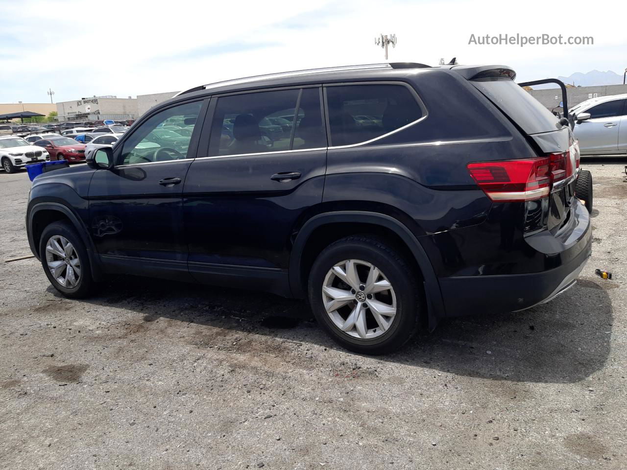 2018 Volkswagen Atlas S Black vin: 1V2AP2CA6JC599047