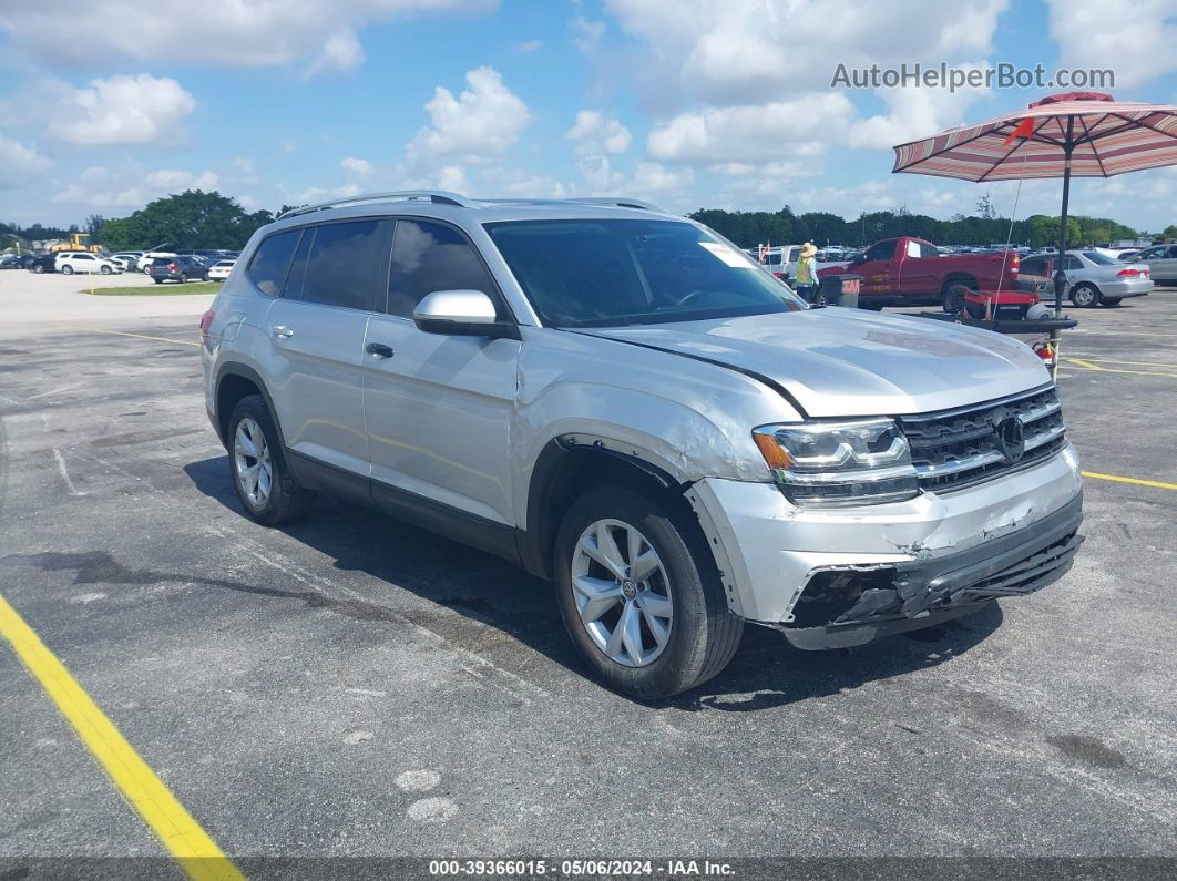 2018 Volkswagen Atlas 3.6l V6 Launch Edition Silver vin: 1V2BR2CA8JC502882