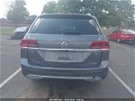 2018 Volkswagen Atlas 3.6l V6 Se Silver vin: 1V2CR2CA1JC504932