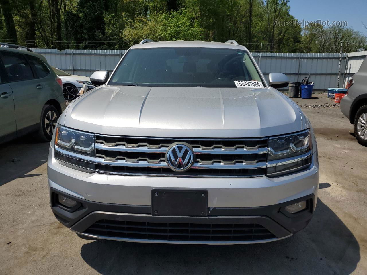 2018 Volkswagen Atlas Se Silver vin: 1V2CR2CA1JC568503