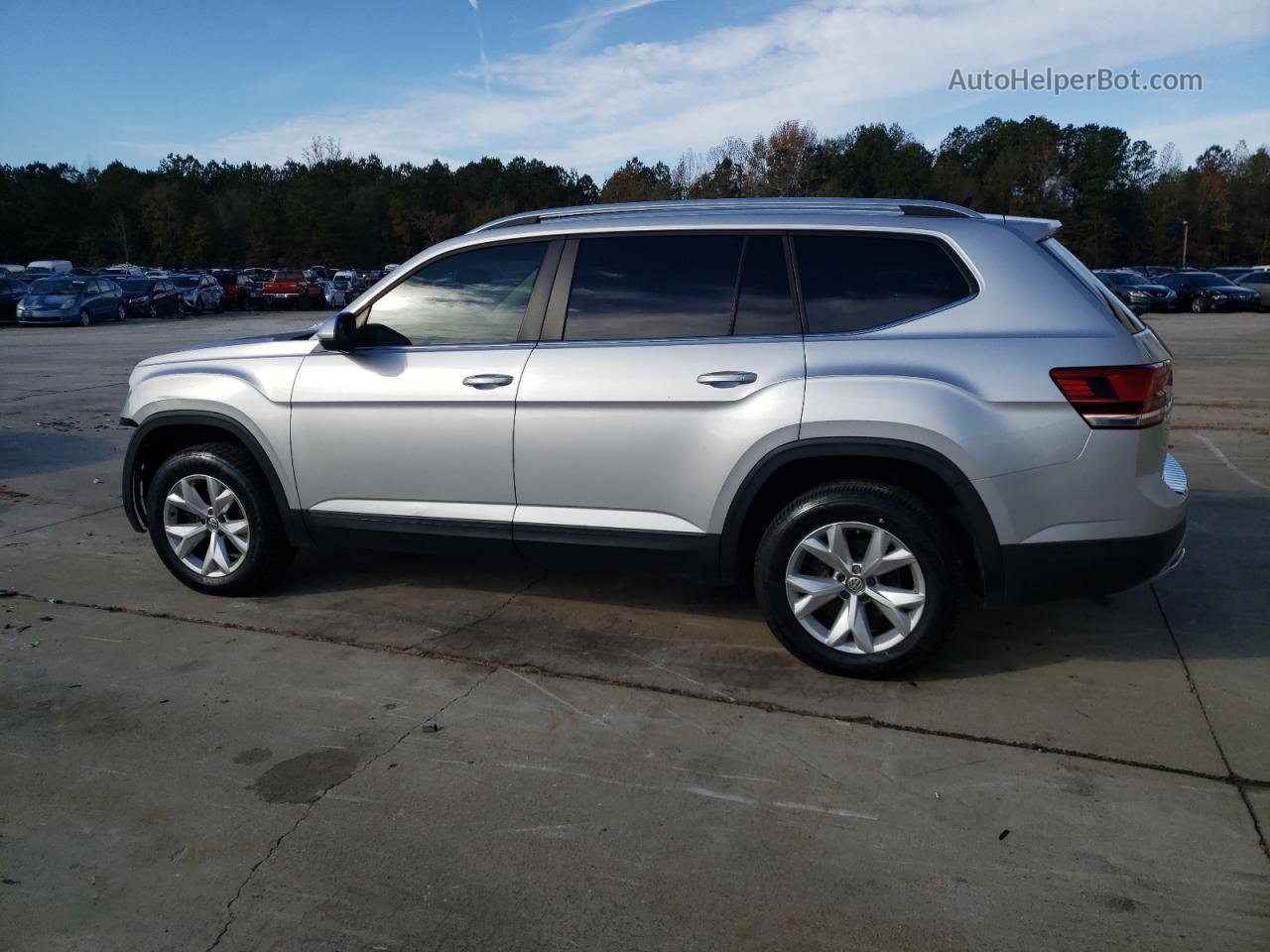 2018 Volkswagen Atlas Se Silver vin: 1V2CR2CA3JC523515