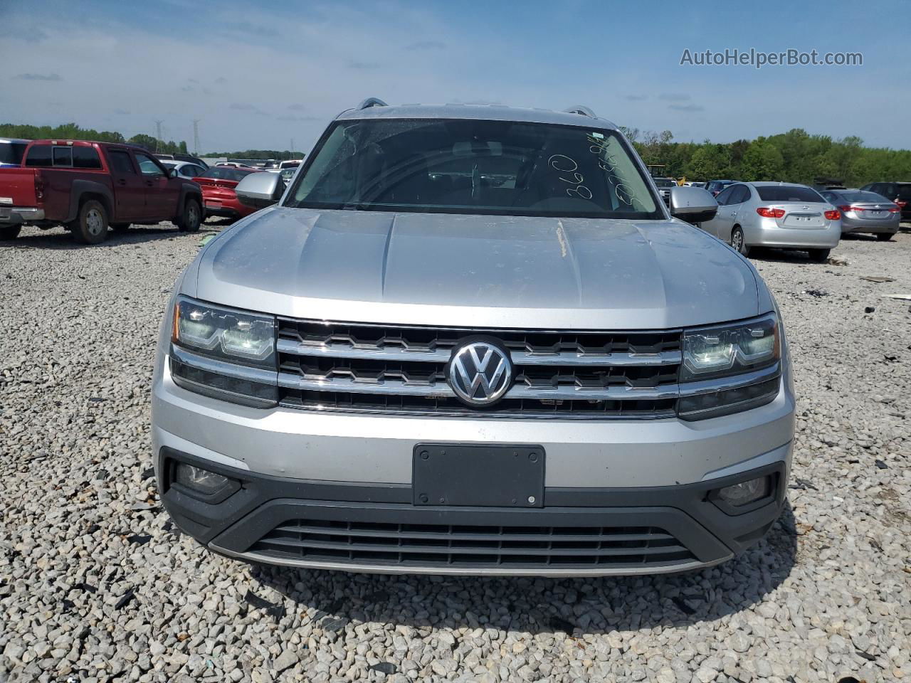 2018 Volkswagen Atlas Se Silver vin: 1V2CR2CA4JC528822