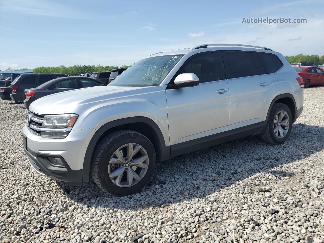 2018 Volkswagen Atlas Se Silver vin: 1V2CR2CA4JC528822