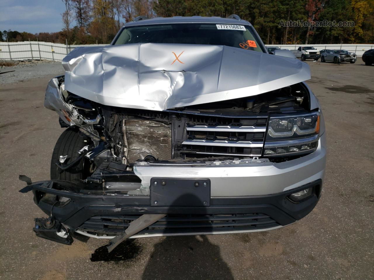 2018 Volkswagen Atlas Se Silver vin: 1V2CR2CA9JC564196