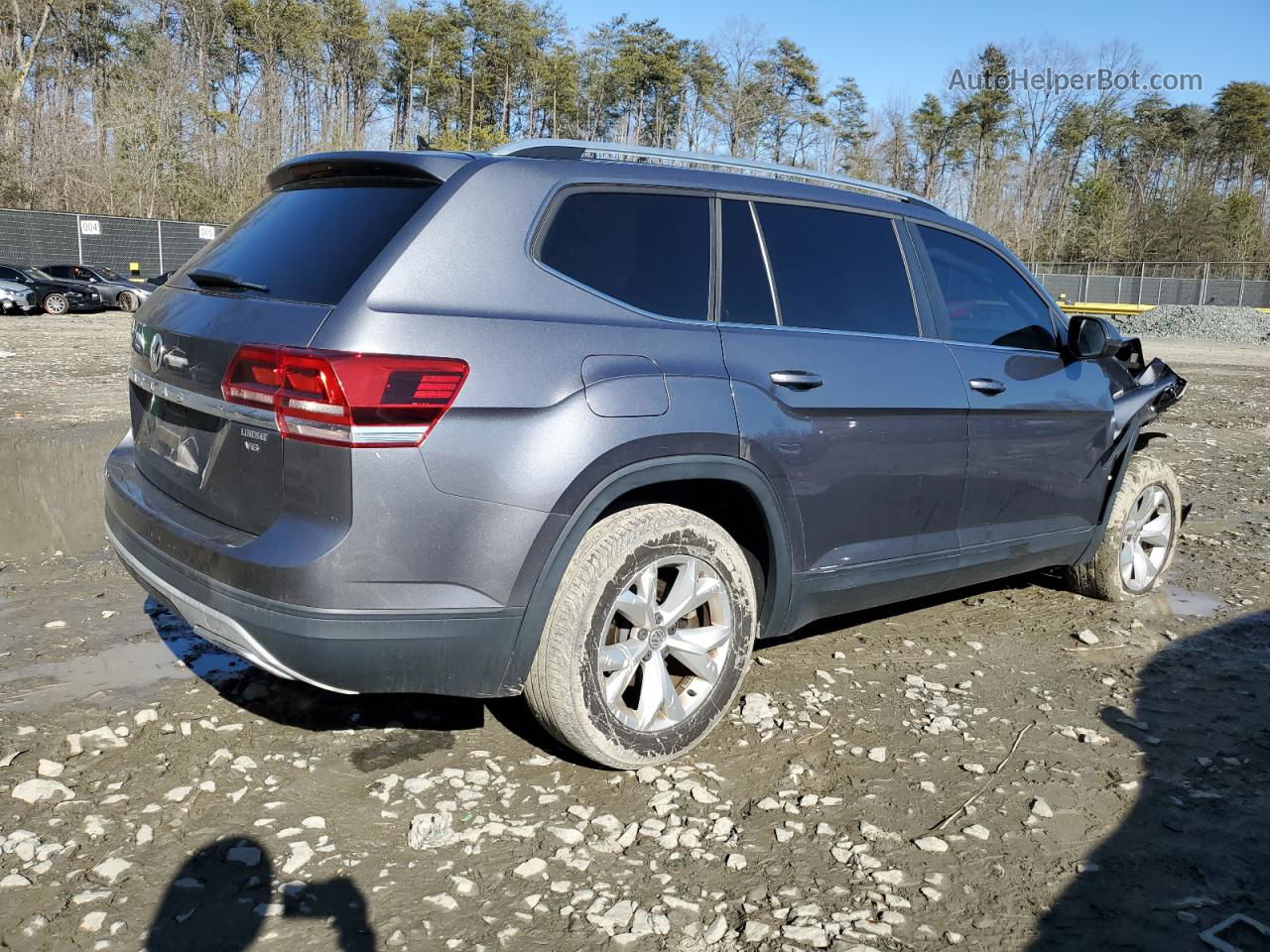 2018 Volkswagen Atlas Se Gray vin: 1V2DR2CA3JC503978