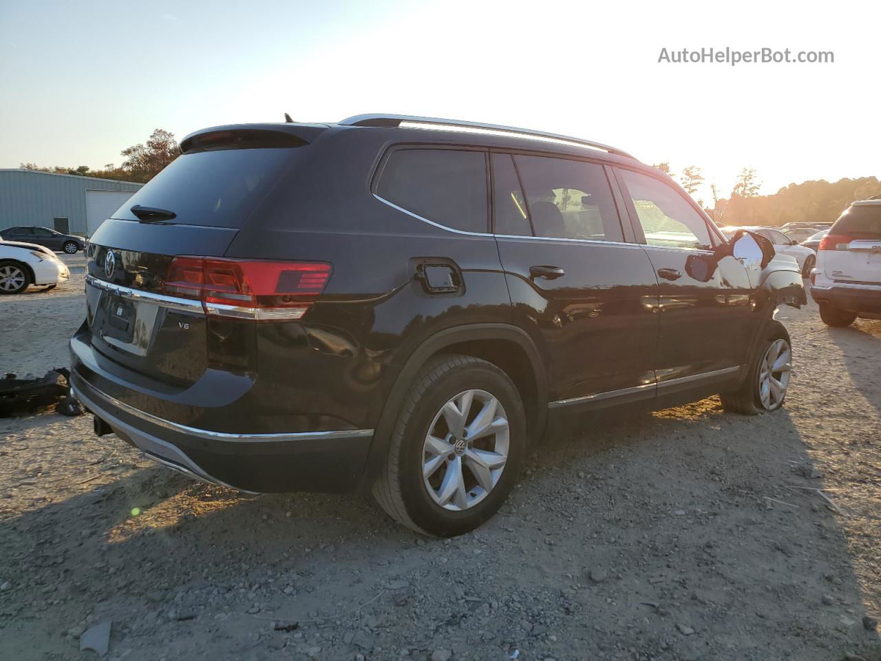 2018 Volkswagen Atlas Sel Черный vin: 1V2ER2CA5JC507471