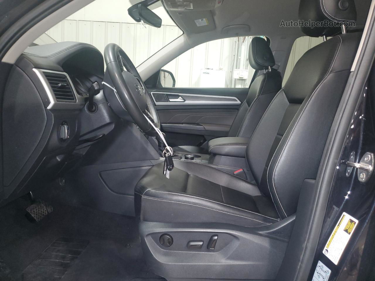 2021 Volkswagen Atlas Se Черный vin: 1V2HR2CA0MC550276