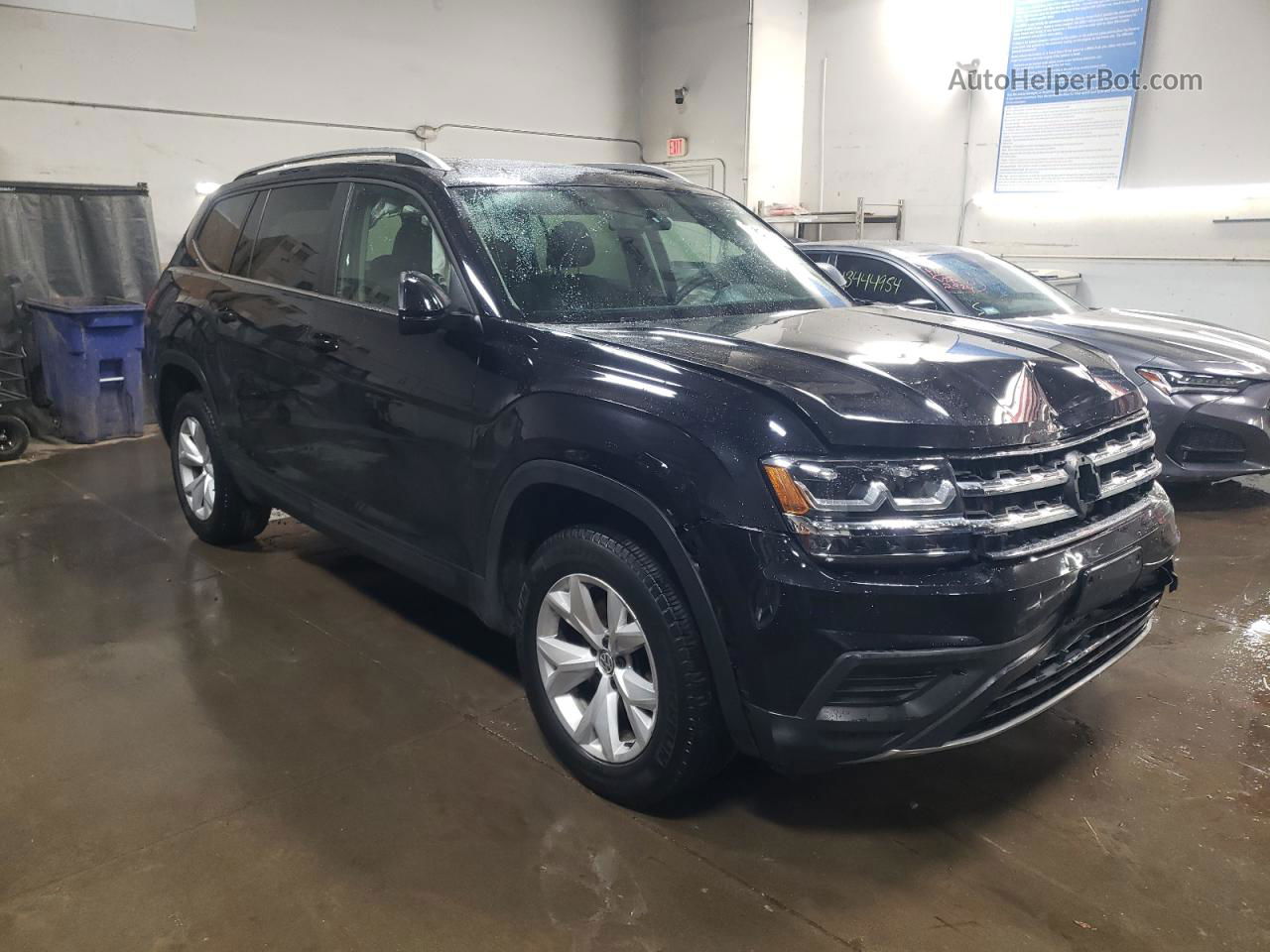 2018 Volkswagen Atlas  Black vin: 1V2HR2CA4JC512822