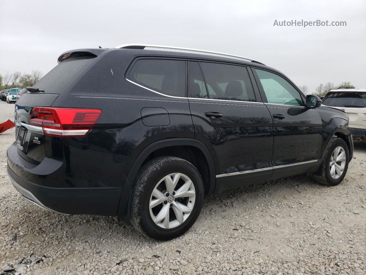 2018 Volkswagen Atlas Se Черный vin: 1V2KR2CA2JC505941