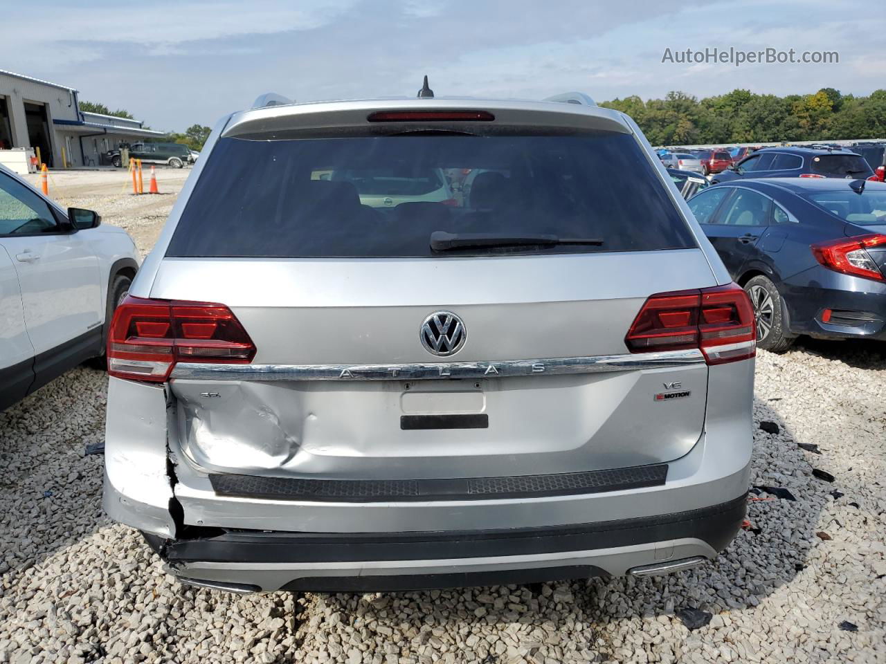 2018 Volkswagen Atlas Se Серебряный vin: 1V2KR2CA5JC565194