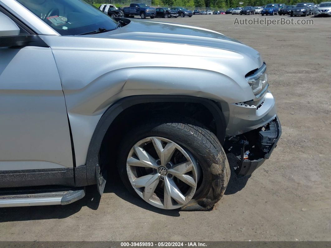 2018 Volkswagen Atlas 3.6l V6 Se Silver vin: 1V2KR2CA7JC586838