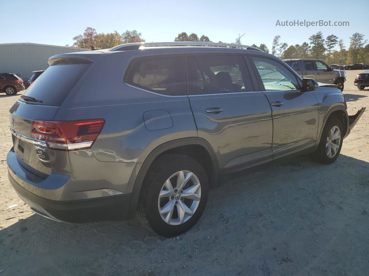 2018 Volkswagen Atlas Se Gray vin: 1V2KR2CA8JC509234