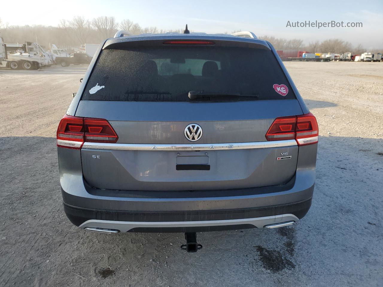 2018 Volkswagen Atlas Se Gray vin: 1V2KR2CAXJC566227