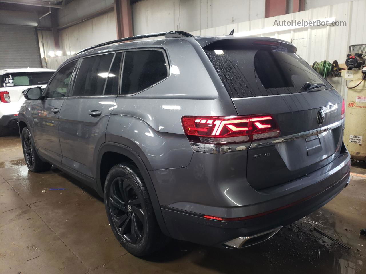 2021 Volkswagen Atlas Se Серый vin: 1V2KR2CAXMC606990