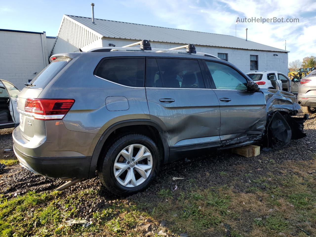 2018 Volkswagen Atlas Se Gray vin: 1V2LR2CA1JC538725